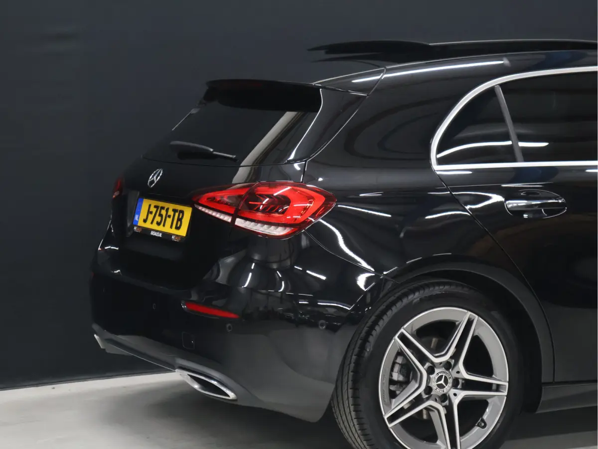 180 Business Solution Luxury [SCHUIFKANTELDAK, SFEERVERLICHTING, STOELVERWARMING, CRUISE CONTROL, MEMORY SEATS, CAMERA, PDC V+A, DIGITAL DASH, LEDER, BLUETOOTH, NAVIGATIE, CLIMATE CONTROL, N