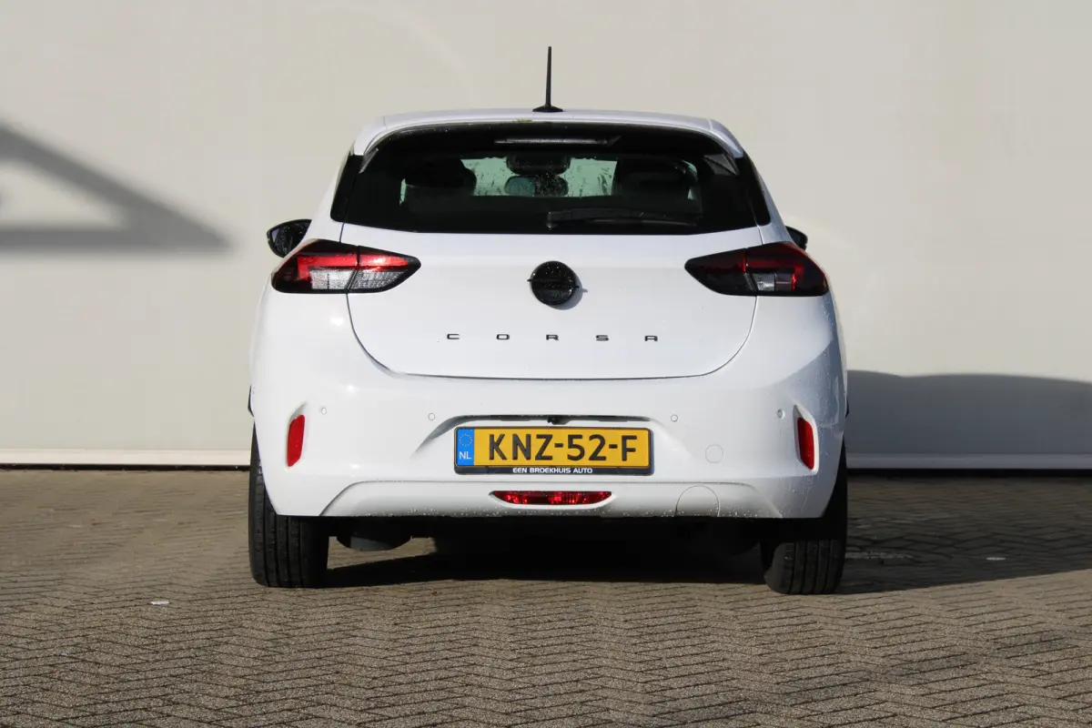 Electric Edition 50 kWh | Achteruitrijcamera | Dodehoek-detectie | Apple carplay & Android auto |