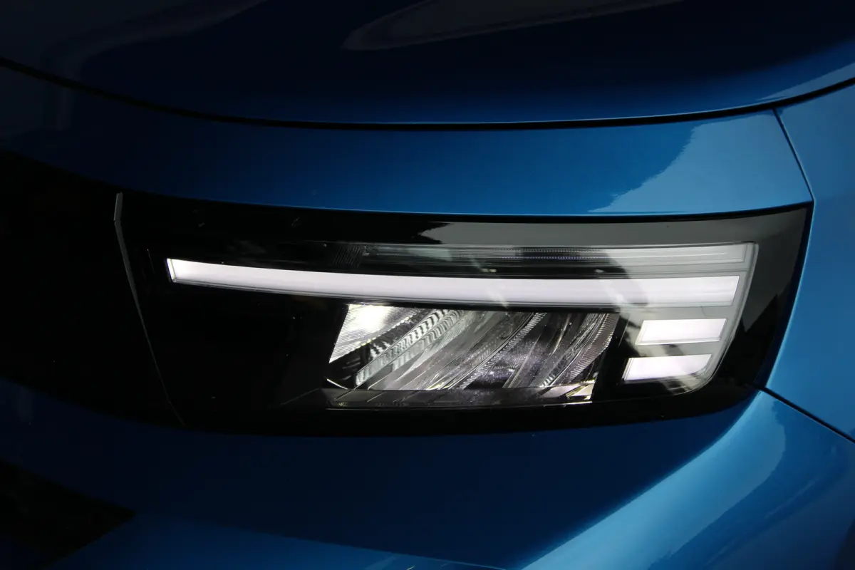 1.2 Turbo Hybrid GS | Keyless entry & start | Winterpakket | Dodehoek-detectie | Navigatie |
