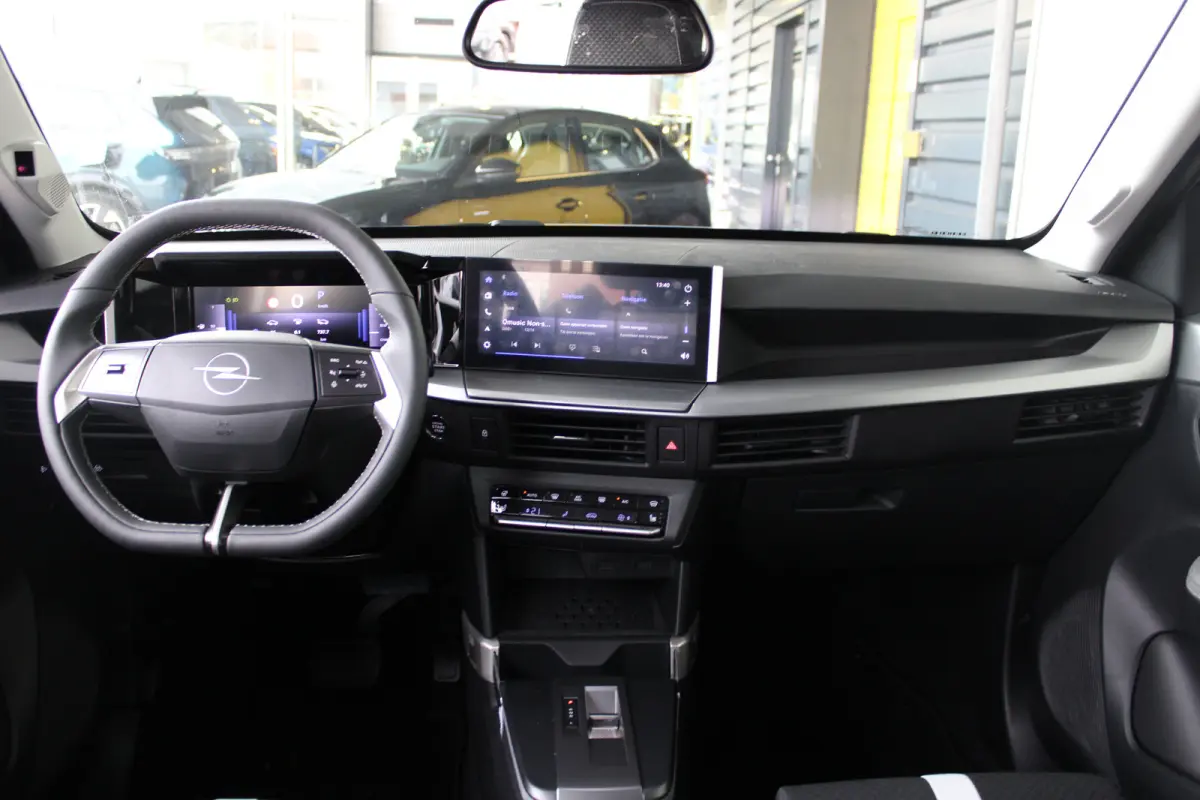 1.2 Turbo Hybrid GS | Keyless entry & start | Winterpakket | Dodehoek-detectie | Navigatie |