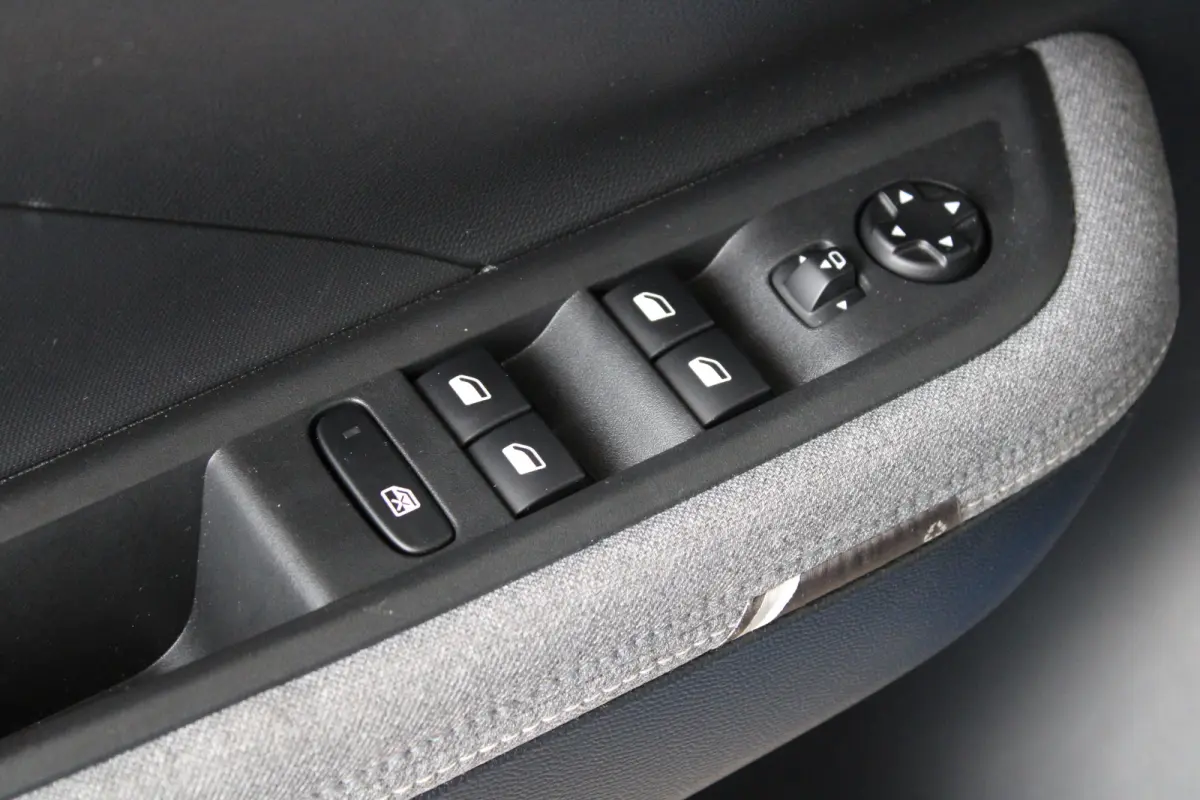 1.2 Turbo Hybrid GS | Keyless entry & start | Winterpakket | Dodehoek-detectie | Navigatie |