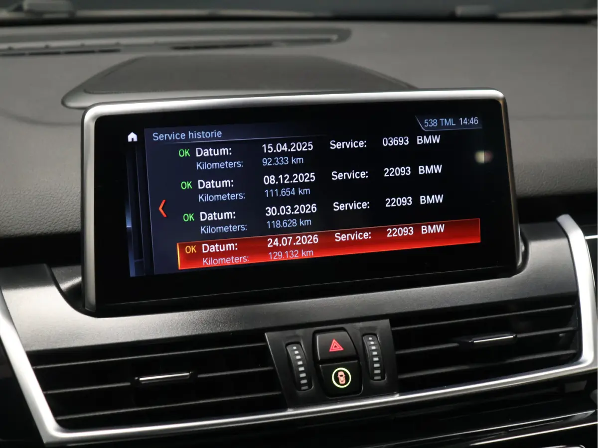 218i M Sport [STOELVERWARMING, HEAD-UP, CAMERA, CRUISE CONTROL, PDC V+A, CLIMATE CONTROL, BLUETOOTH, LEDER STUUR, ELEKTRISCHE ACHTERKLEP, NAVIGATIE, NIEUWSTAAT]