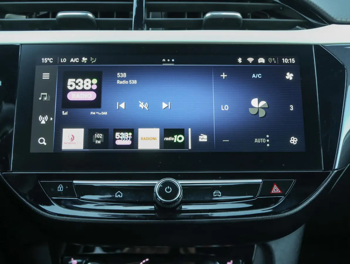 1.2 Turbo Hybrid GS Camera | DodehoekDetectie | Climate Control | Sportstoelen | Draadloos AppleCarplay/AndroidAuto |