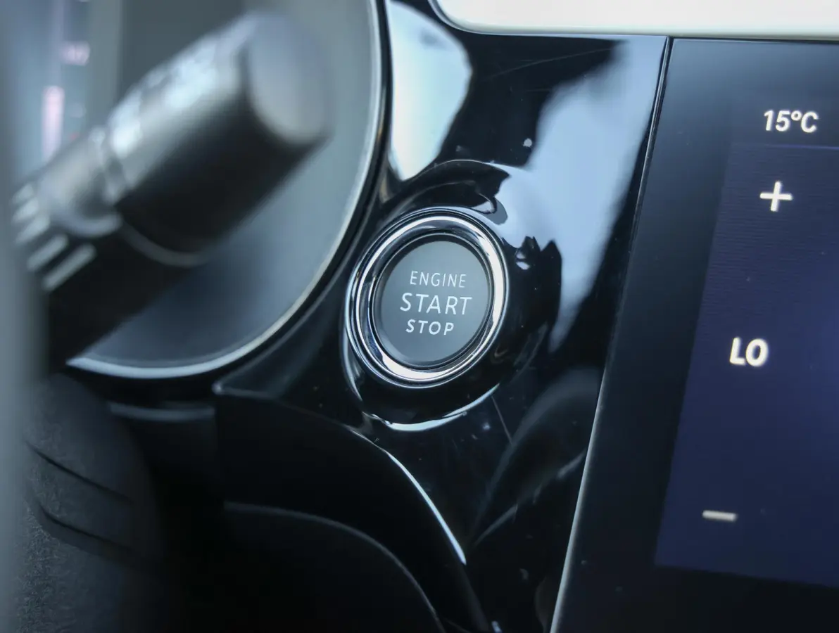 1.2 Turbo Hybrid GS Camera | DodehoekDetectie | Climate Control | Sportstoelen | Draadloos AppleCarplay/AndroidAuto |
