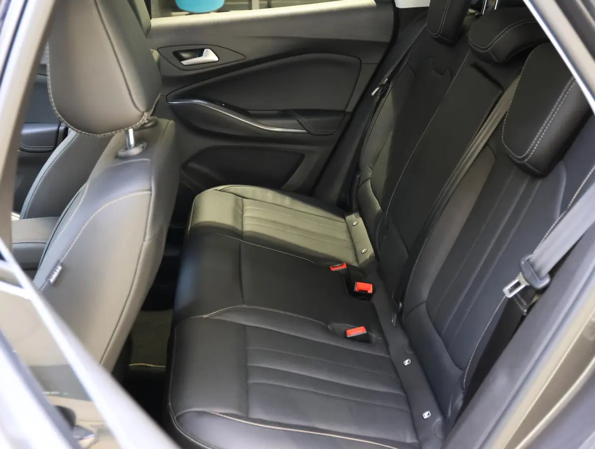 SUV Ultimate Plug-in Hybrid 225 pk Automaat | 1ste eigenaar | DENON | Winterpakket | LEER | Camera | LED lampen | AUTOMAAT