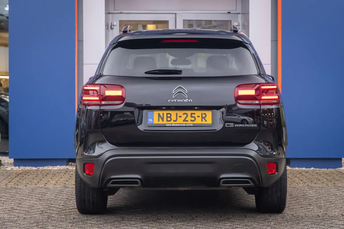 1.6 Plug-in Hybrid 180 Business Plus | Camera V+A | Black-pack | Apple Carplay/Android Auto | Elektrisch bedienbare achterklep | Full-LED | Digitaal dashboard | Achteruitrijcamera | Apple Ca