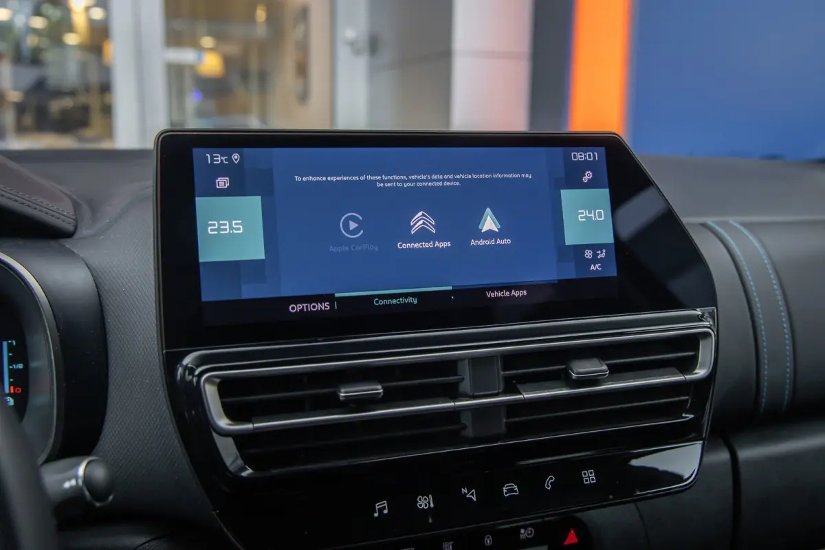 1.6 Plug-in Hybrid 180 Business Plus | Camera V+A | Black-pack | Apple Carplay/Android Auto | Elektrisch bedienbare achterklep | Full-LED | Digitaal dashboard | Achteruitrijcamera | Apple Ca