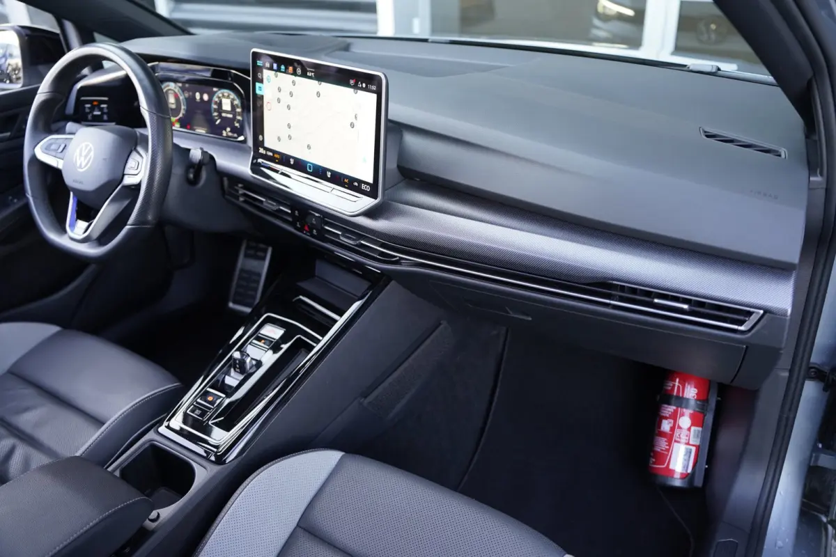 8.5 1.5 eHybrid GTE 272PK Pano Volleder HuD Trekhaak 360Cam