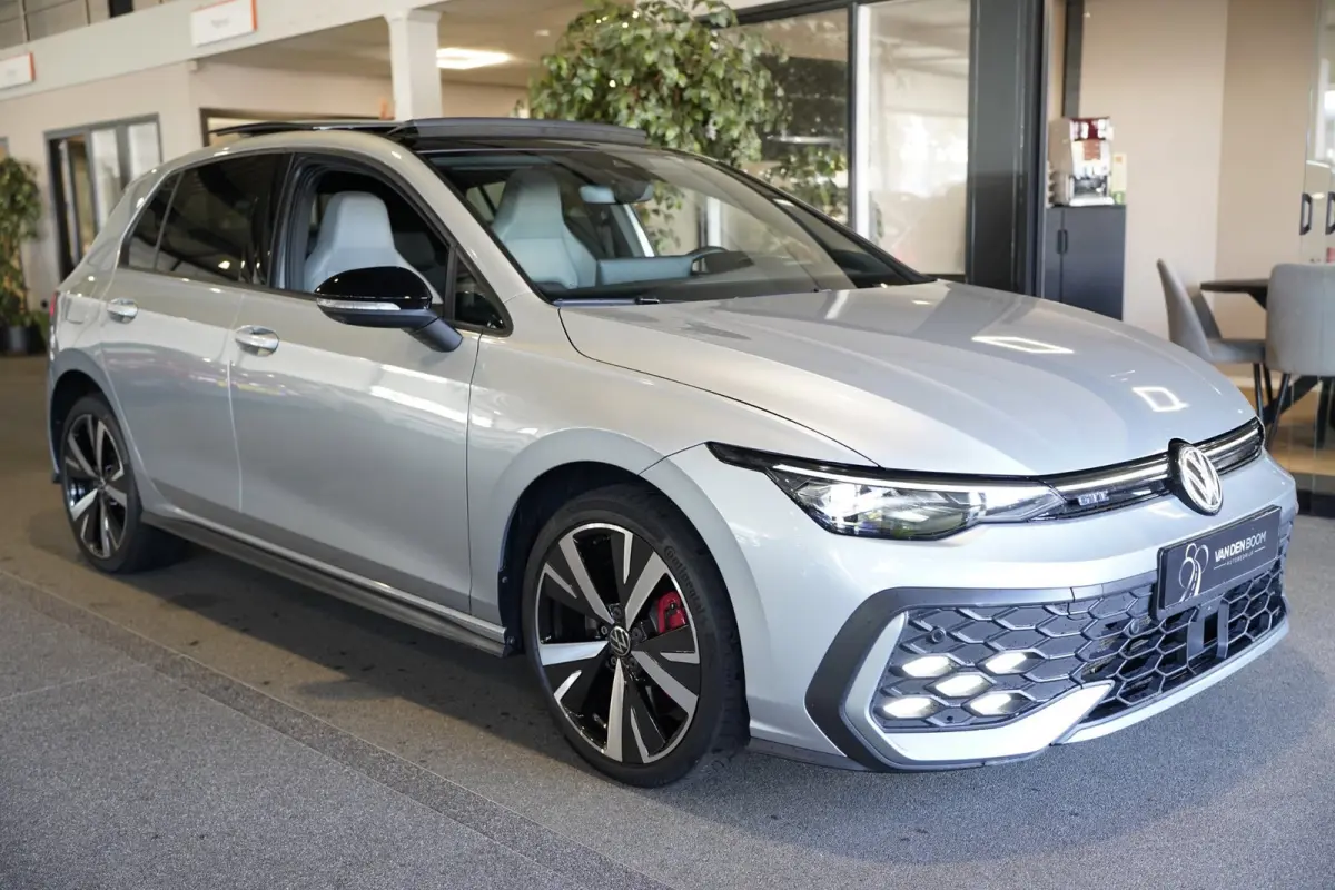 8.5 1.5 eHybrid GTE 272PK Pano Volleder HuD Trekhaak 360Cam