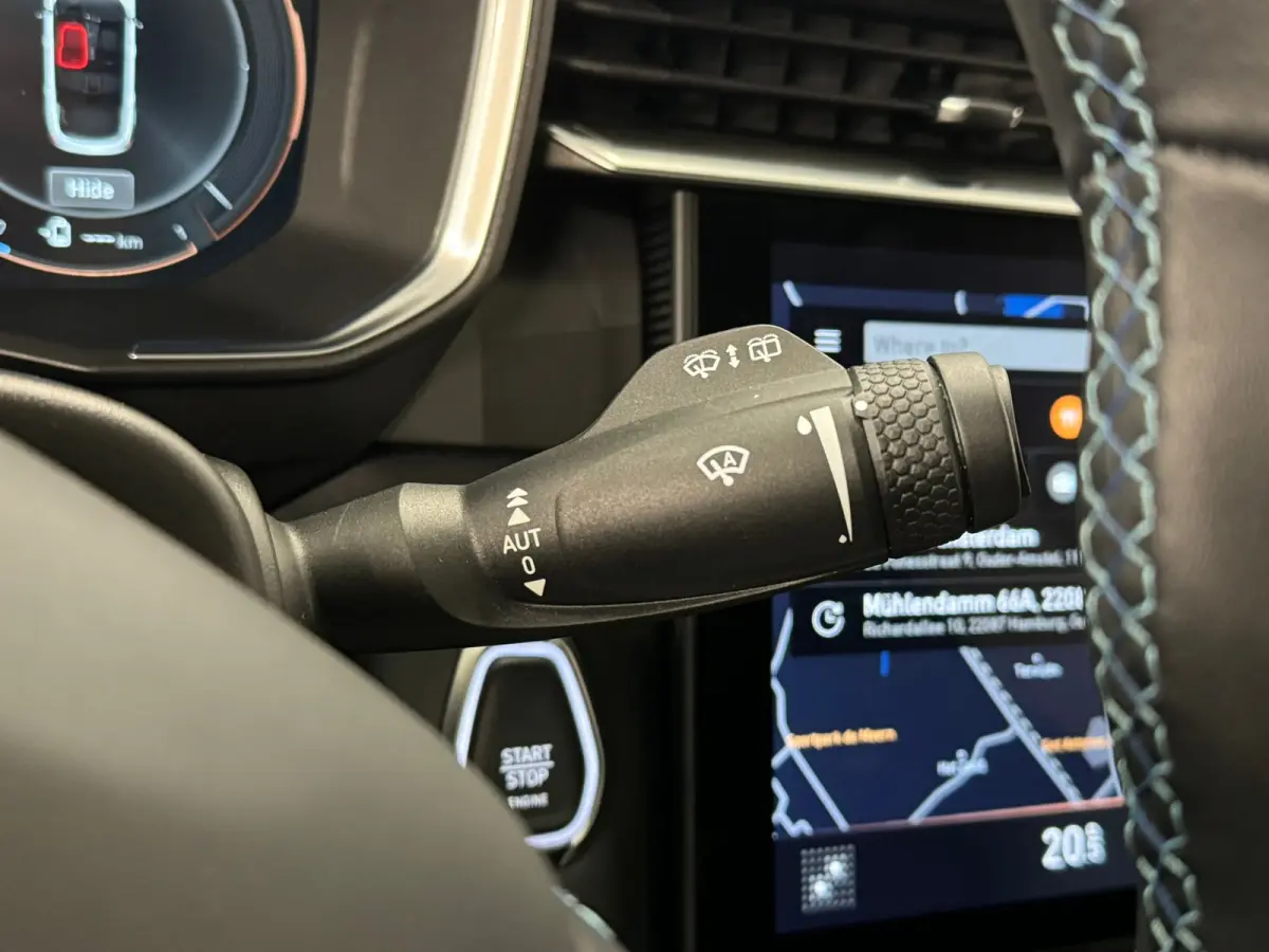 1.5 | 360 camera | Panoramadak | Apple Carplay/Android Auto | Adapt. Cruise |
