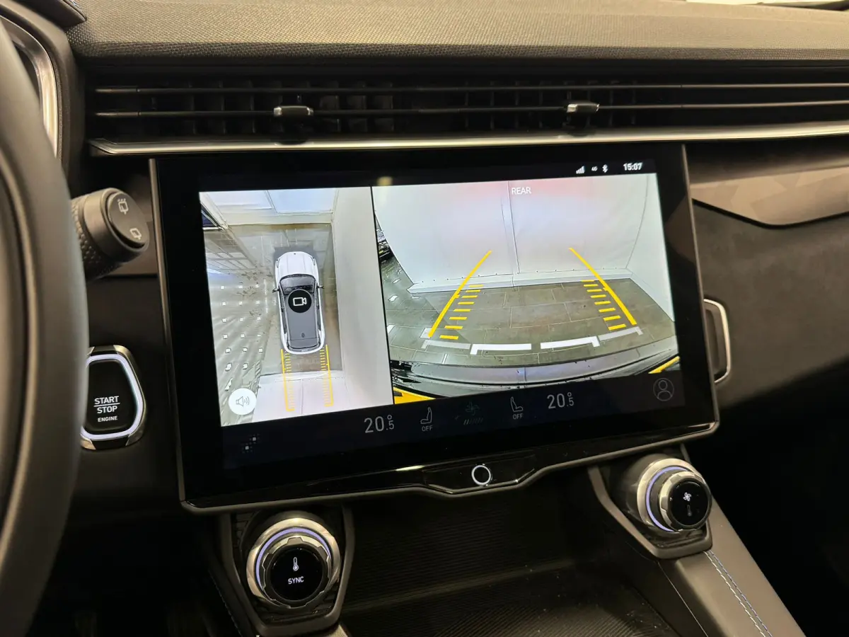 1.5 | 360 camera | Panoramadak | Apple Carplay/Android Auto | Adapt. Cruise |