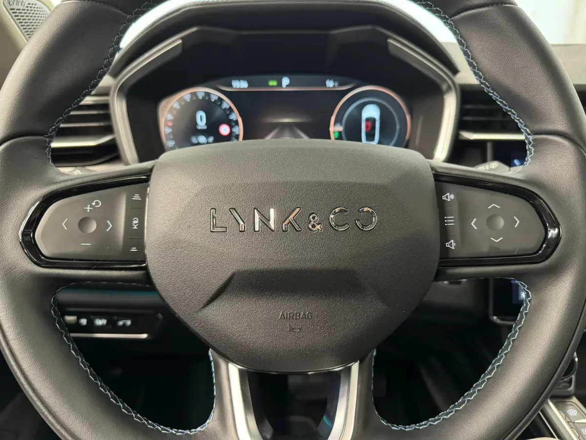 1.5 | 360 camera | Panoramadak | Apple Carplay/Android Auto | Adapt. Cruise |