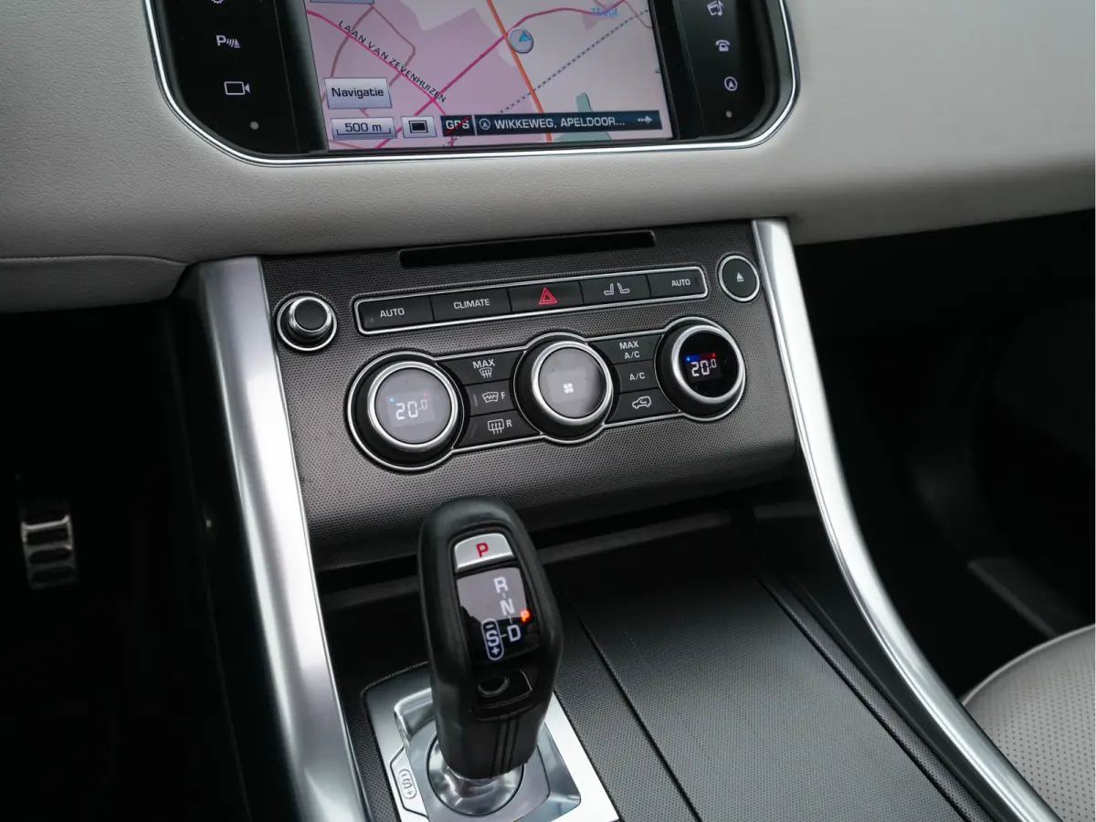 3.0 TDV6 HSE Dynamic Aut. *PANO | LEATHER | XENON | HEATED-COMFORTSEATS | NAVI-FULLMAP | KEYLESS | CAMERA | PRIVACY-GLASS | ECC | PDC | CRUISE | 21''ALU*
