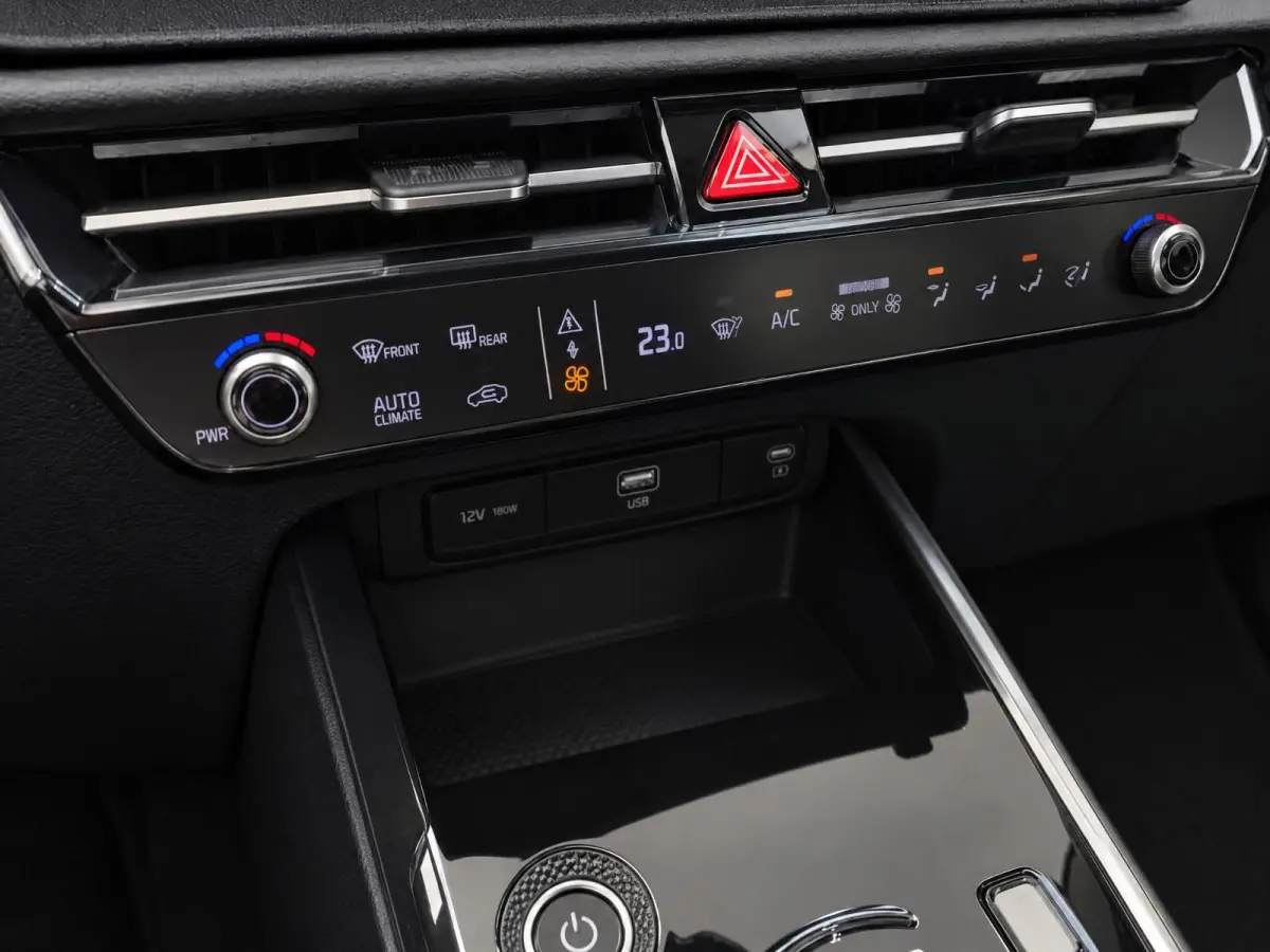 DynamicLine 64.8 kWh 100% SOH | Navigatie | Climate control | ACC | Achteruitrijcamera |