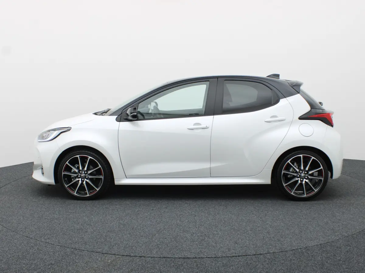 1.5 Hybrid 130 SPORT | Dodehoek | Camera | JBL | Keyless | Head Up | Stuur & Stoelverw. | Prijs Rijklaar!!
