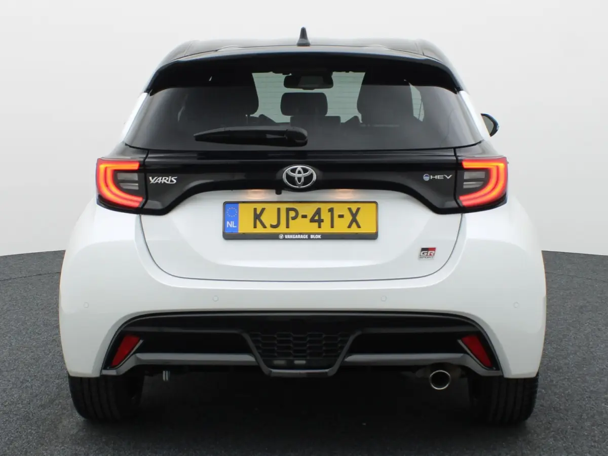 1.5 Hybrid 130 SPORT | Dodehoek | Camera | JBL | Keyless | Head Up | Stuur & Stoelverw. | Prijs Rijklaar!!