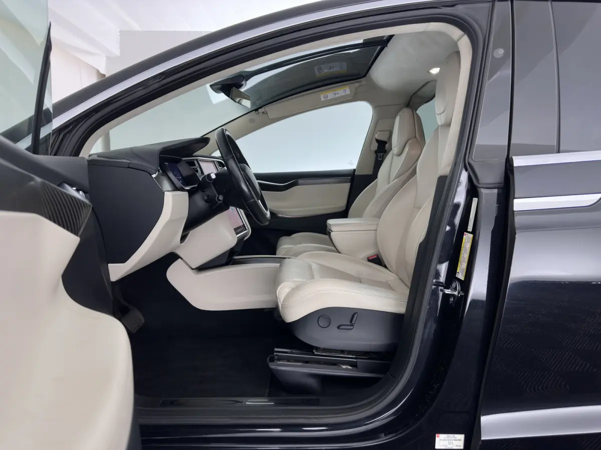 100D 7PERS. (INCL. BTW) *AUT | PANO | LEATHER | NAVI-FULLMAP | FULL-LED | AIRSUSPENSION | DIGI-COCKPIT | FASTLOADER | KEYLESS | DAB+ | HEATED-SPORTSEATS | PRIVACY-GLASS | AUTOPILOT |  20"ALU
