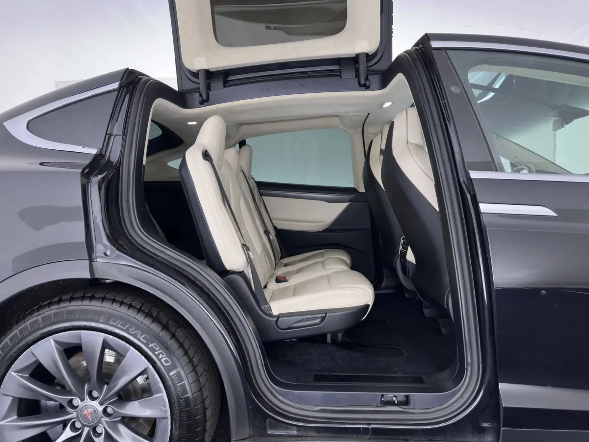 100D 7PERS. (INCL. BTW) *AUT | PANO | LEATHER | NAVI-FULLMAP | FULL-LED | AIRSUSPENSION | DIGI-COCKPIT | FASTLOADER | KEYLESS | DAB+ | HEATED-SPORTSEATS | PRIVACY-GLASS | AUTOPILOT |  20"ALU