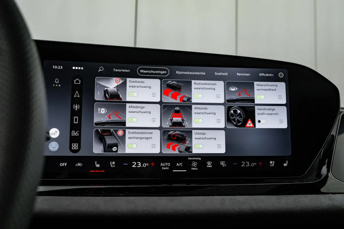 2.0 e-hybrid quattro 270 kW / 367 PK | Bang & Olufsen 3D soundsystem | Bang & olufsen premium 3d | Bots waarschuwing systeem