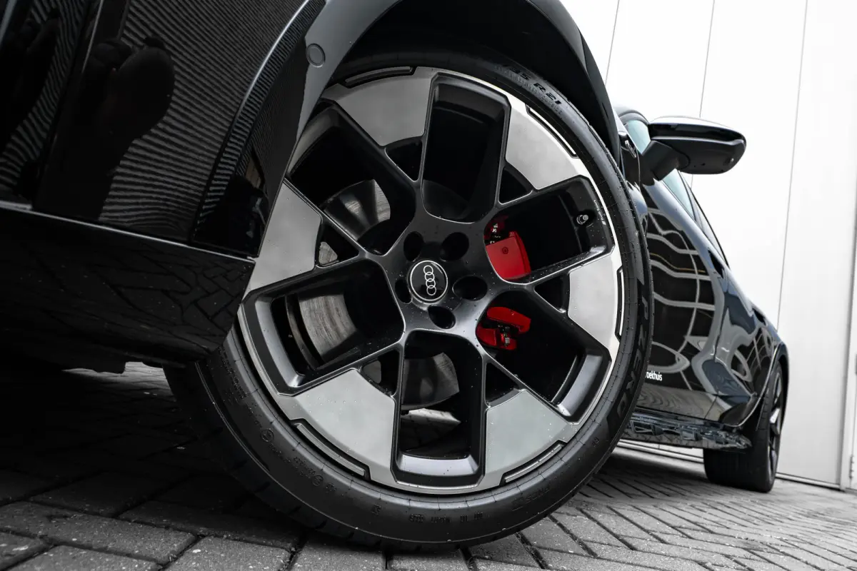 2.0 e-hybrid quattro 270 kW / 367 PK | Bang & Olufsen 3D soundsystem | Bang & olufsen premium 3d | Bots waarschuwing systeem