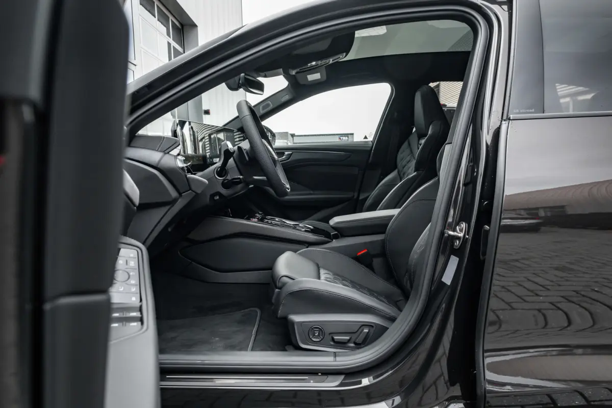 2.0 e-hybrid quattro 270 kW / 367 PK | Bang & Olufsen 3D soundsystem | Bang & olufsen premium 3d | Bots waarschuwing systeem
