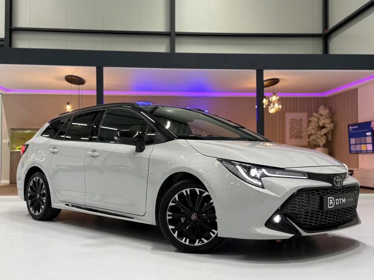 1.8 Hybrid GR-Sport Automaat | Trekhaak | Kuipstoelen | CarPlay |ACC| Navi | LED | Stoelverw.