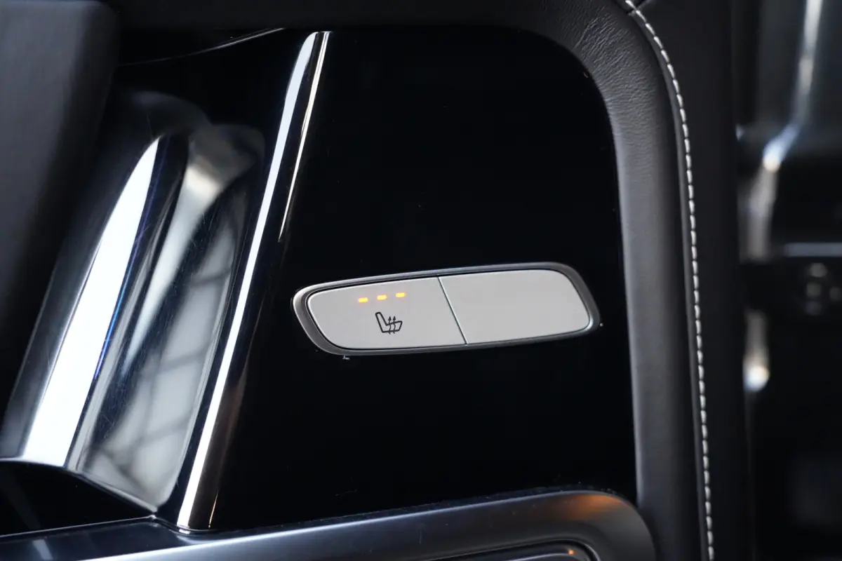 G900 Brabus Rocket | Full Carbon | Burmester | 360° camera | Leder | Brabus Sport uitlaat | Mercedes-Benz G-klasse G900 BRABUS ROCKET met krachtige benzinemotor, exclusieve BRABUS Rocket Pa