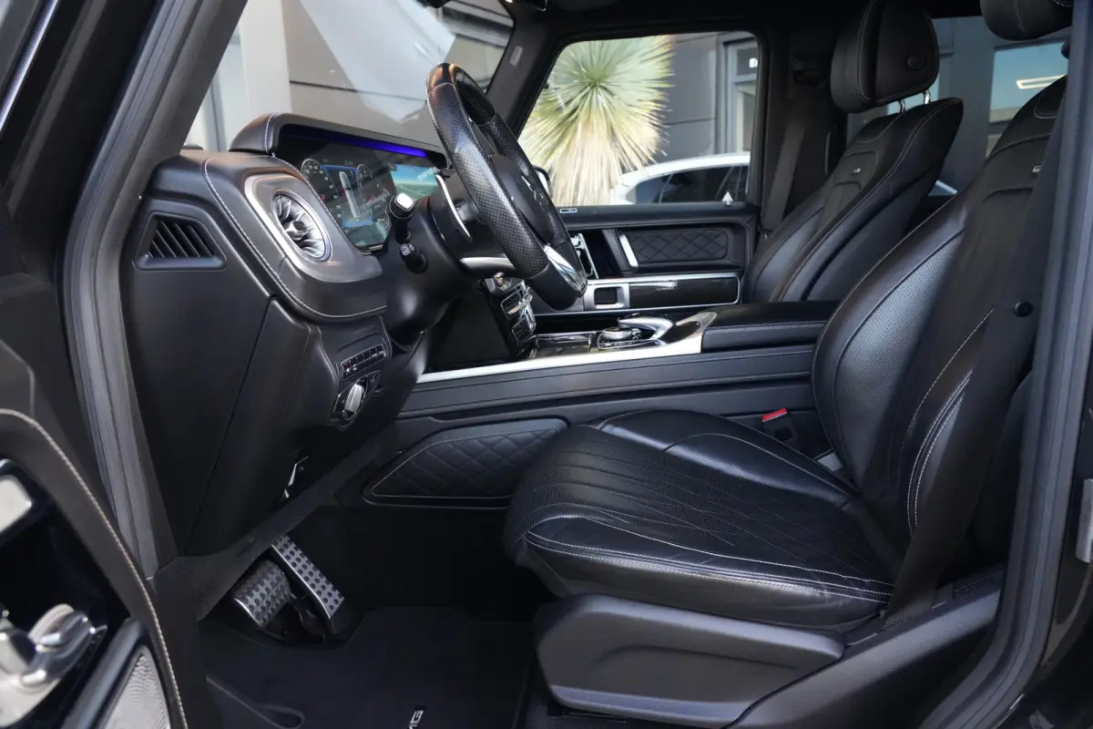 G900 Brabus Rocket | Full Carbon | Burmester | 360° camera | Leder | Brabus Sport uitlaat | Mercedes-Benz G-klasse G900 BRABUS ROCKET met krachtige benzinemotor, exclusieve BRABUS Rocket Pa