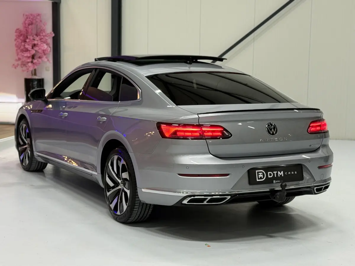 1.4 TSI eHybrid R-Line | Pano | Trekhaak |ACC| Virtual |LED| Memory | Keyless | Sportstoelen | Stoelverw.