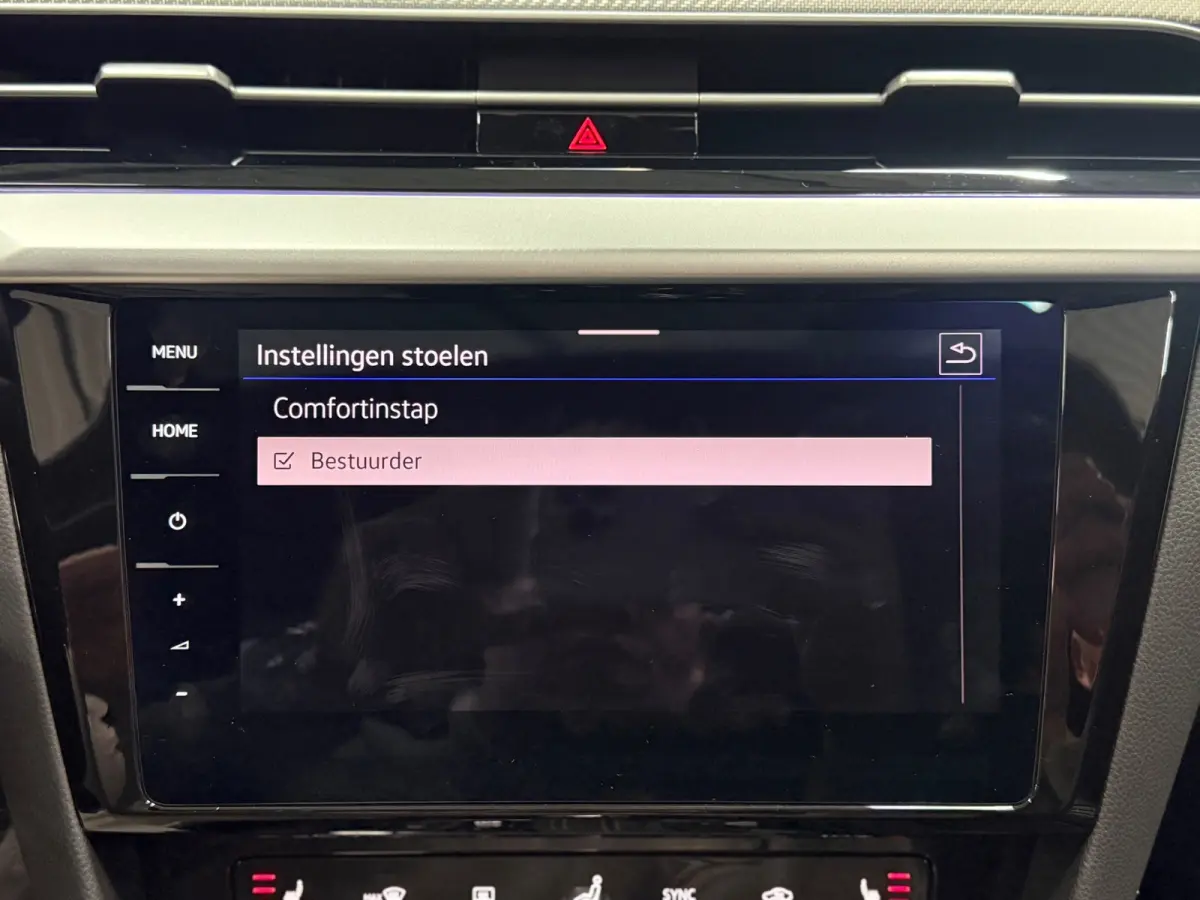 1.4 TSI eHybrid R-Line | Pano | Trekhaak |ACC| Virtual |LED| Memory | Keyless | Sportstoelen | Stoelverw.