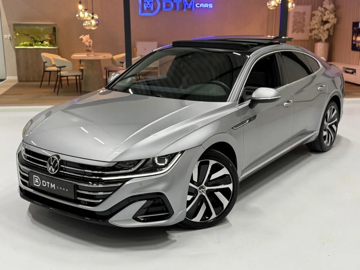 1.4 TSI eHybrid R-Line | Pano | Trekhaak |ACC| Virtual |LED| Memory | Keyless | Sportstoelen | Stoelverw.
