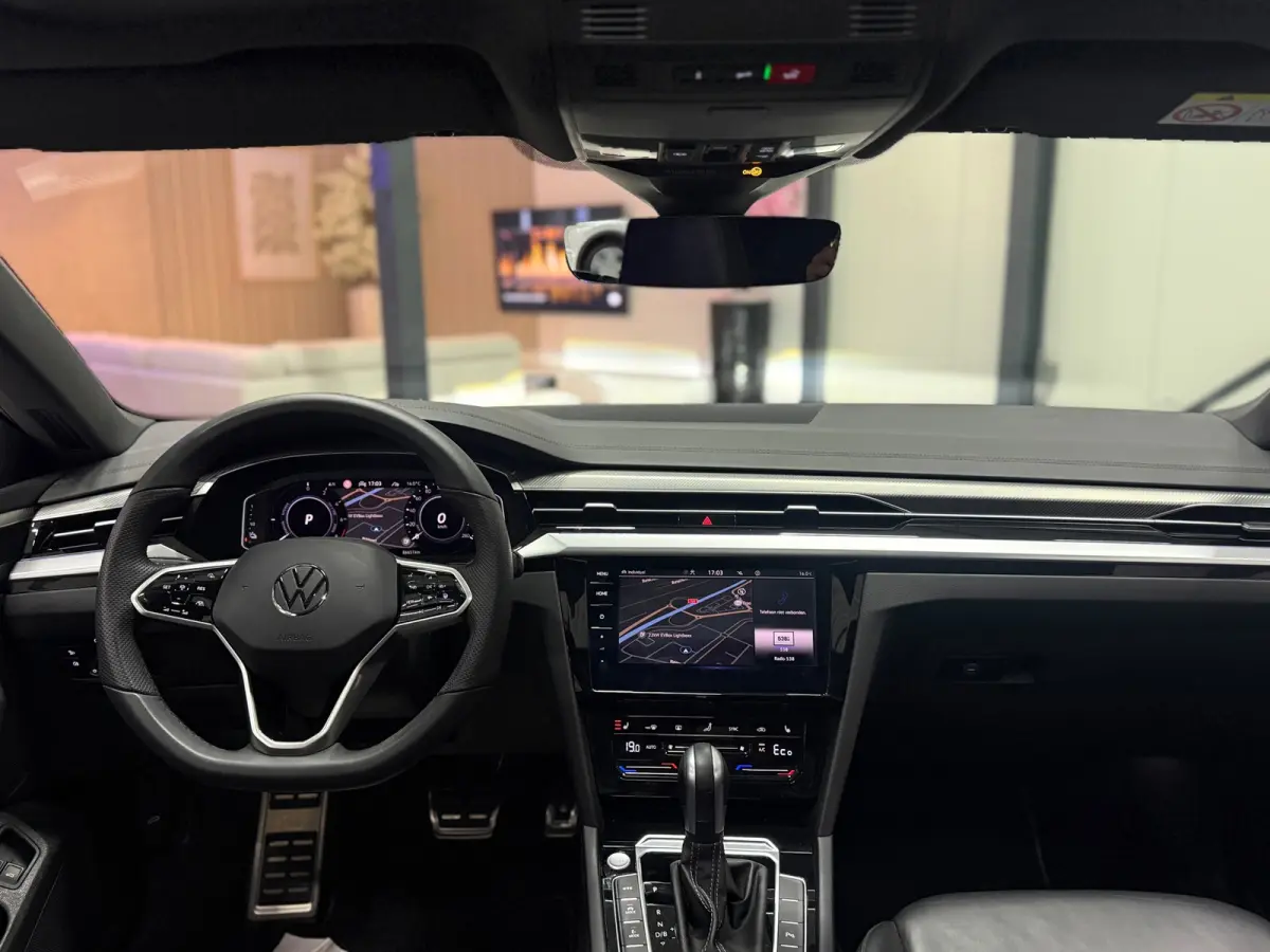 1.4 TSI eHybrid R-Line | Pano | Trekhaak |ACC| Virtual |LED| Memory | Keyless | Sportstoelen | Stoelverw.