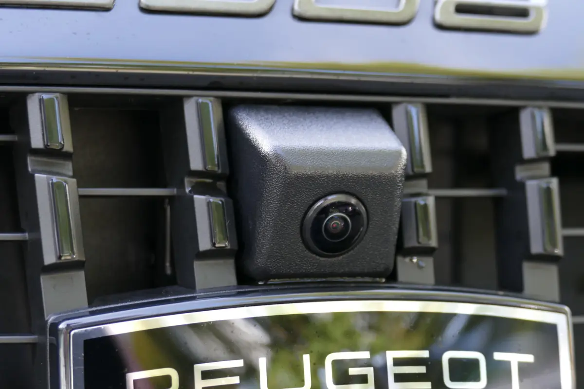EV GT Avantage 54 kWh / CAMERA V+A / ALCANTARA / SOH 99% / KEYLESS / 17"LMV / MASSAGESTOEL / FULL-LED / NAVI / CLIMA / PDC / ADAPT. CRUISECONTROL / 1E EIGENAAR / SCHITTERENDE STAAT !!