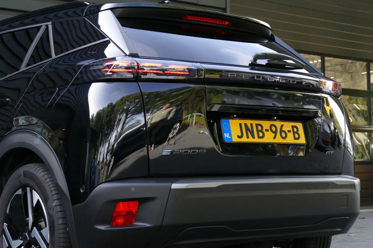 EV GT Avantage 54 kWh / CAMERA V+A / ALCANTARA / SOH 99% / KEYLESS / 17"LMV / MASSAGESTOEL / FULL-LED / NAVI / CLIMA / PDC / ADAPT. CRUISECONTROL / 1E EIGENAAR / SCHITTERENDE STAAT !!