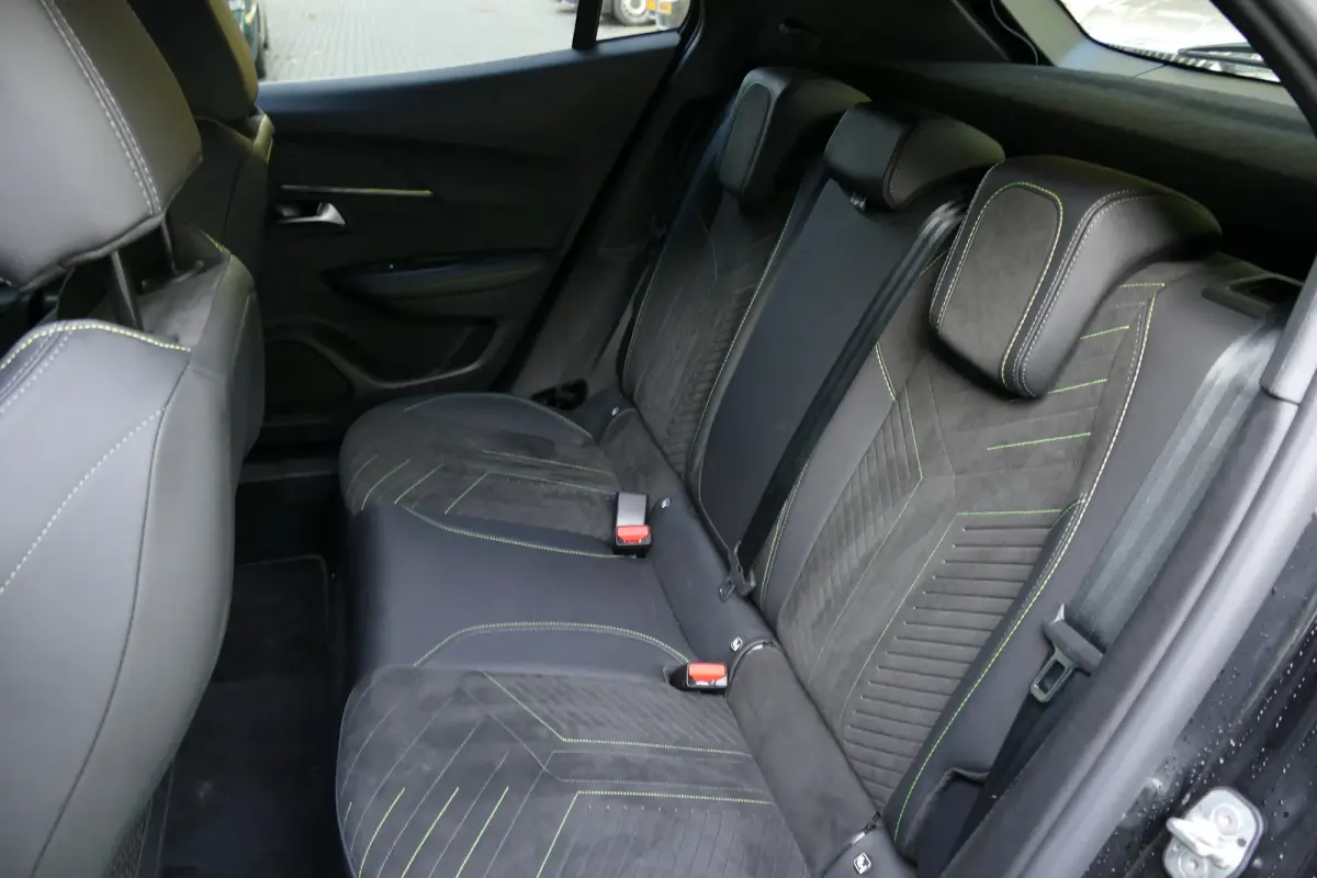 EV GT Avantage 54 kWh / CAMERA V+A / ALCANTARA / SOH 99% / KEYLESS / 17"LMV / MASSAGESTOEL / FULL-LED / NAVI / CLIMA / PDC / ADAPT. CRUISECONTROL / 1E EIGENAAR / SCHITTERENDE STAAT !!