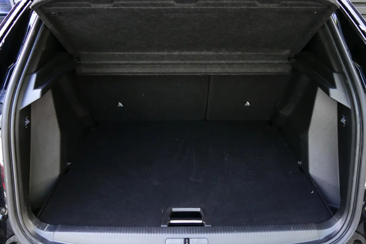 EV GT Avantage 54 kWh / CAMERA V+A / ALCANTARA / SOH 99% / KEYLESS / 17"LMV / MASSAGESTOEL / FULL-LED / NAVI / CLIMA / PDC / ADAPT. CRUISECONTROL / 1E EIGENAAR / SCHITTERENDE STAAT !!
