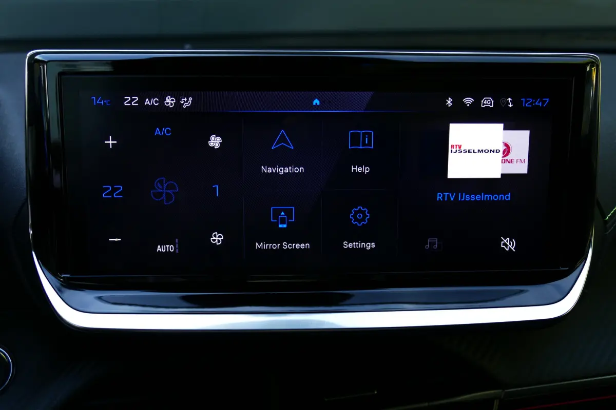 EV GT Avantage 54 kWh / CAMERA V+A / ALCANTARA / SOH 99% / KEYLESS / 17"LMV / MASSAGESTOEL / FULL-LED / NAVI / CLIMA / PDC / ADAPT. CRUISECONTROL / 1E EIGENAAR / SCHITTERENDE STAAT !!