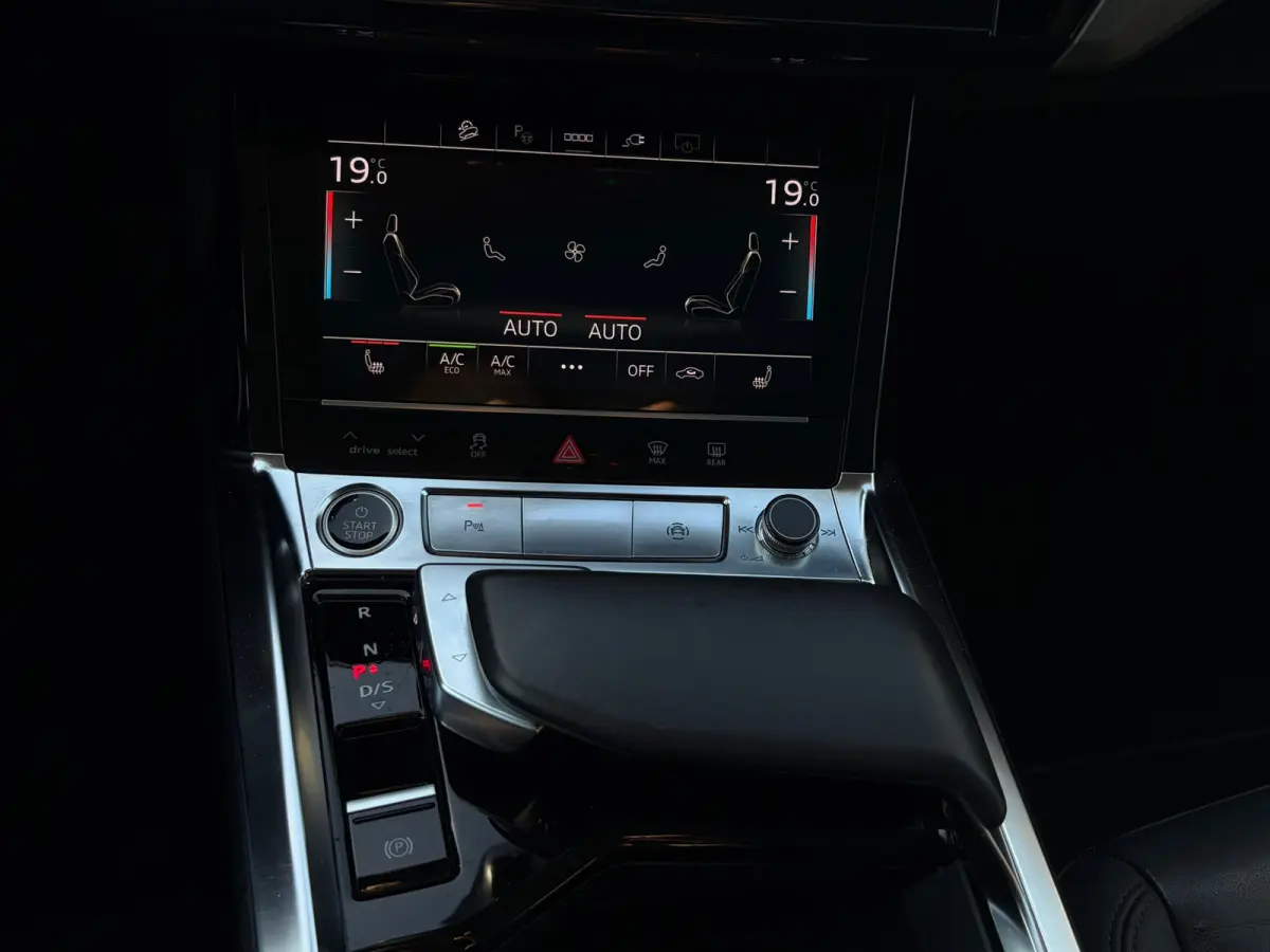 55 quattro Advanced edition Plus 95 kWh,SOH 89,1%,Pano,Trekhaak, Mem. Stoel,Leder