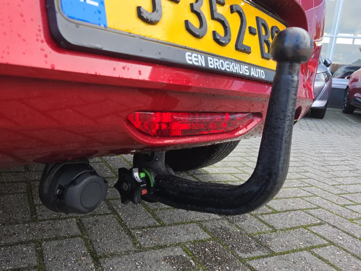 1.2 Edition Trekhaak | Automaat | LED | Carplay/android auto | Airco | Cruise control |
