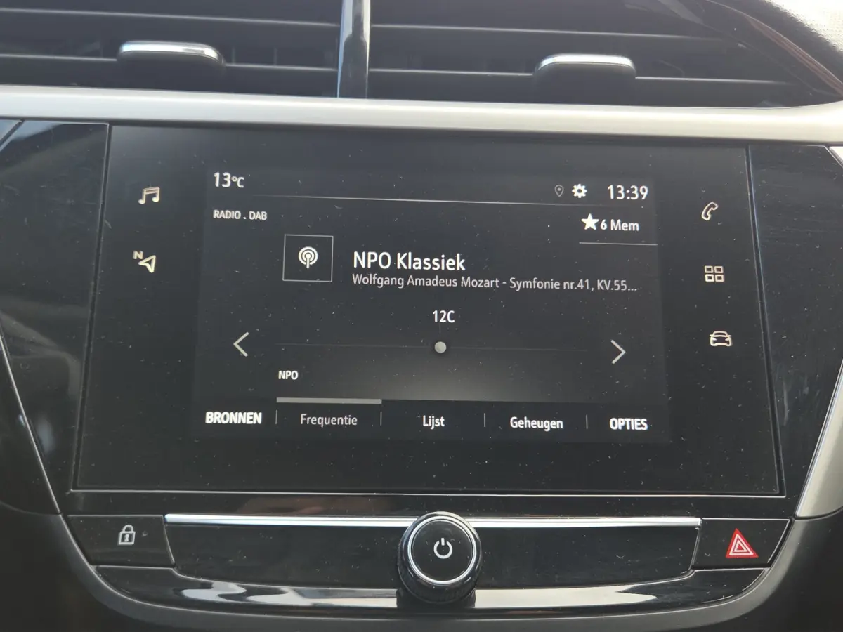 1.2 Edition Trekhaak | Automaat | LED | Carplay/android auto | Airco | Cruise control |