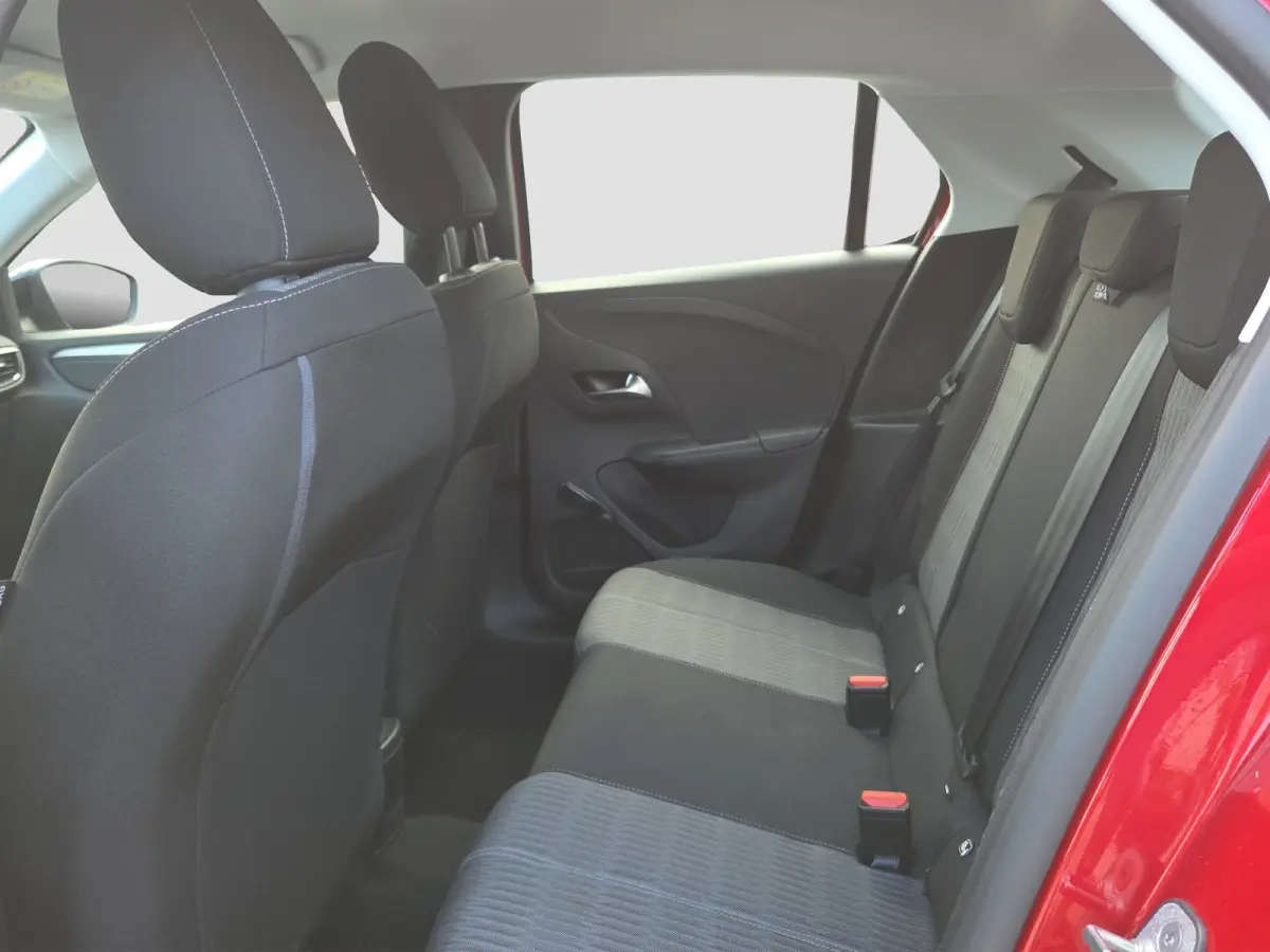 1.2 Edition Trekhaak | Automaat | LED | Carplay/android auto | Airco | Cruise control |