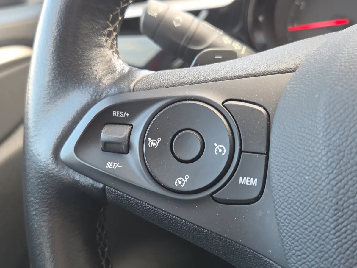 1.2 Edition Trekhaak | Automaat | LED | Carplay/android auto | Airco | Cruise control |