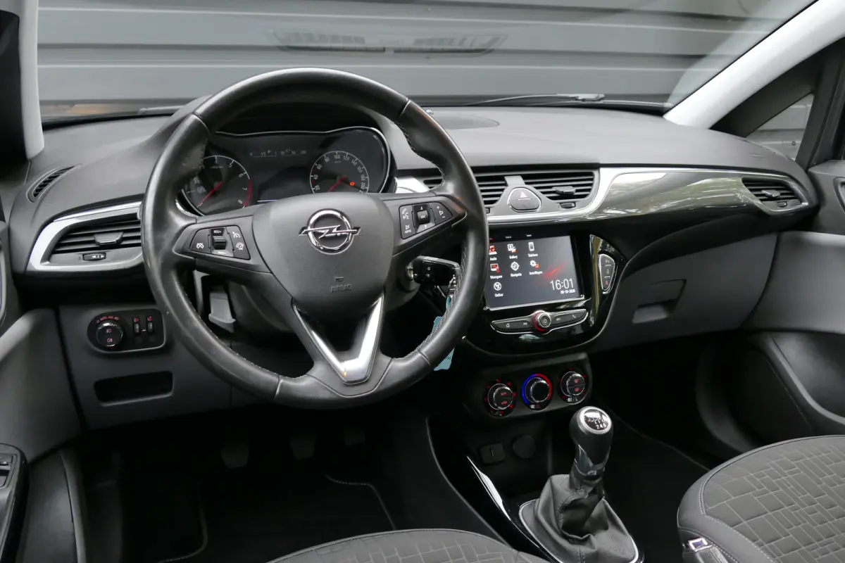 1.0 TURBO 90PK ONLINE EDTION / CAMERA / NAVI / CLIMA / PDC / BLUETOOTH / CRUISECONTROL / 1E EIGENAAR / SCHITTERENDE STAAT !!