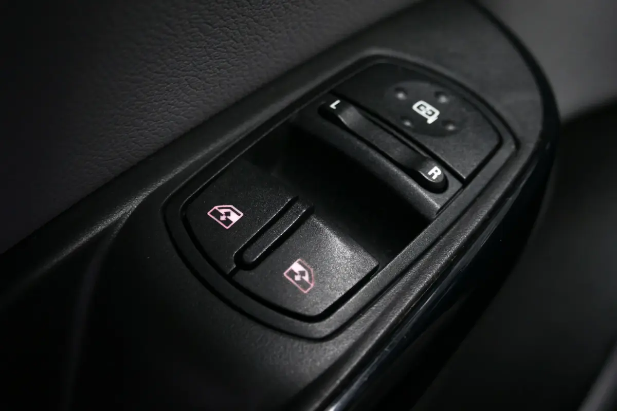1.0 TURBO 90PK ONLINE EDTION / CAMERA / NAVI / CLIMA / PDC / BLUETOOTH / CRUISECONTROL / 1E EIGENAAR / SCHITTERENDE STAAT !!