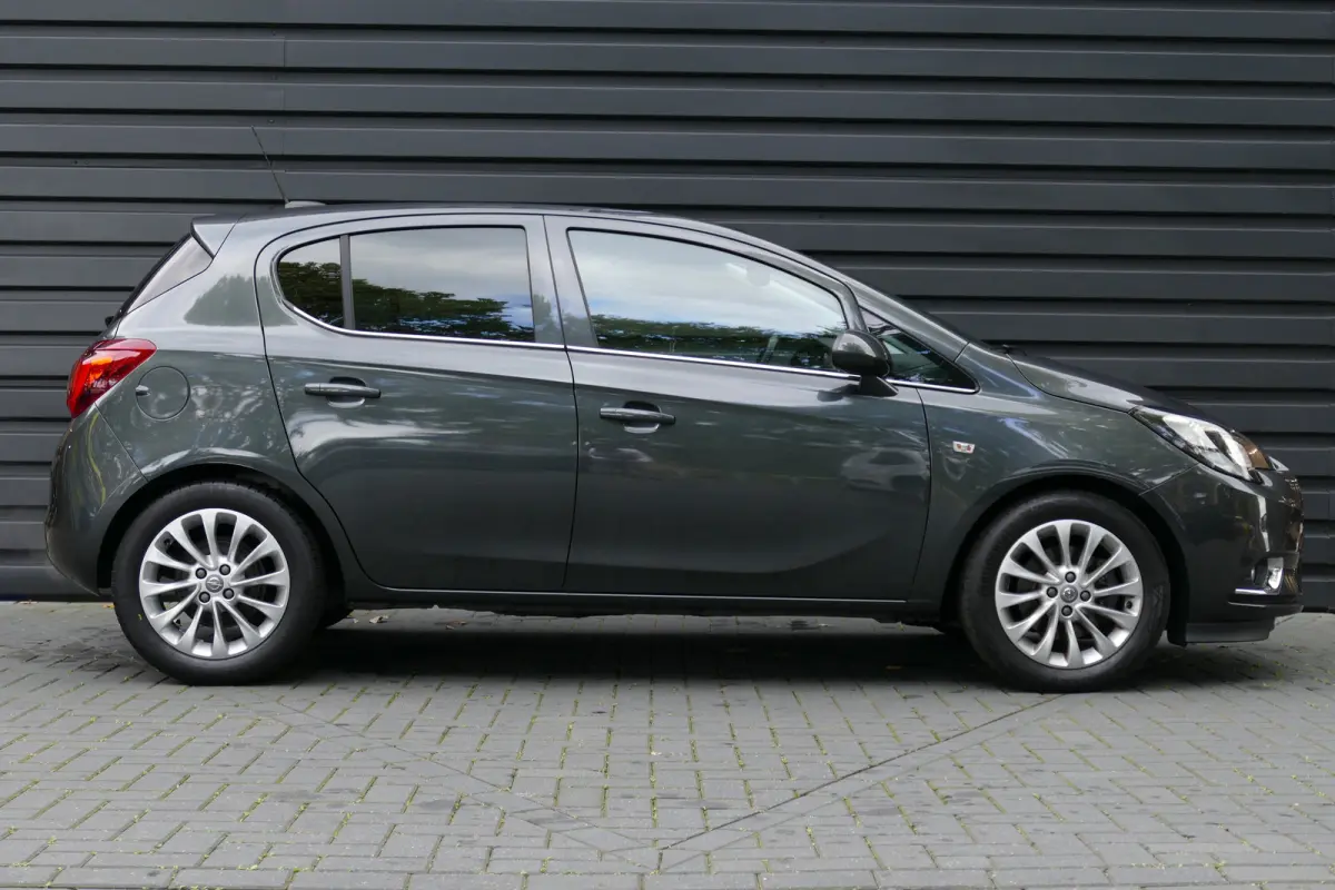 1.0 TURBO 90PK ONLINE EDTION / CAMERA / NAVI / CLIMA / PDC / BLUETOOTH / CRUISECONTROL / 1E EIGENAAR / SCHITTERENDE STAAT !!