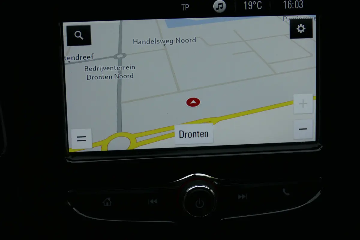 1.0 TURBO 90PK ONLINE EDTION / CAMERA / NAVI / CLIMA / PDC / BLUETOOTH / CRUISECONTROL / 1E EIGENAAR / SCHITTERENDE STAAT !!
