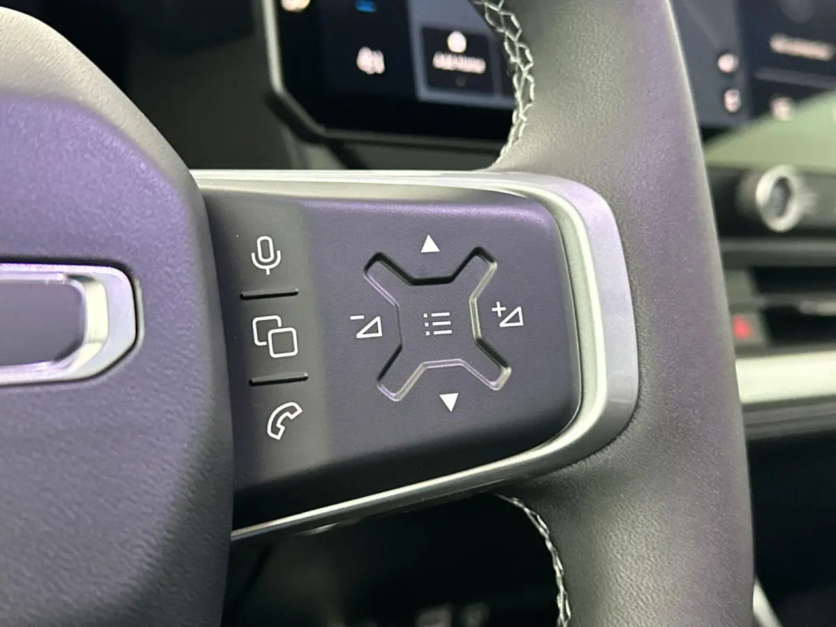 1.2 e-Hybrid Summit | Camera | Navigatie | 360 Camera | Dodehoek Detectie | Elektrische Achterklep | Apple Carplay | Sensoren V+A | DEMO | Tot 8 jaar speciale garantie