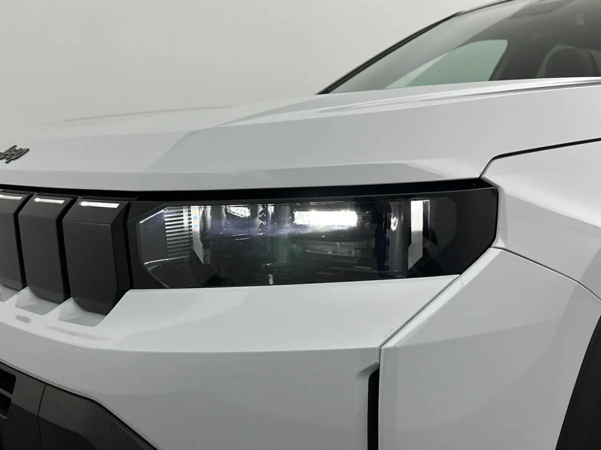 1.2 e-Hybrid Summit | Camera | Navigatie | 360 Camera | Dodehoek Detectie | Elektrische Achterklep | Apple Carplay | Sensoren V+A | DEMO | Tot 8 jaar speciale garantie