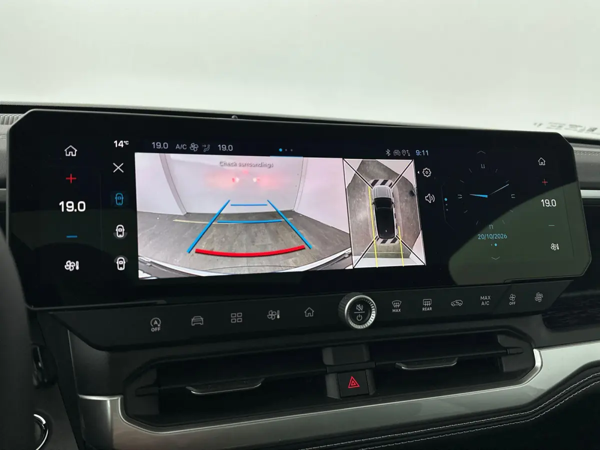 1.2 e-Hybrid Summit | Camera | Navigatie | 360 Camera | Dodehoek Detectie | Elektrische Achterklep | Apple Carplay | Sensoren V+A | DEMO | Tot 8 jaar speciale garantie