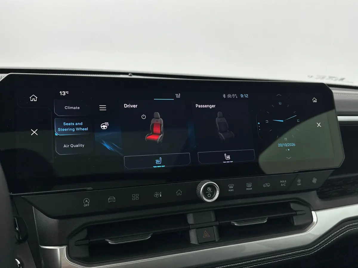 1.2 e-Hybrid Summit | Camera | Navigatie | 360 Camera | Dodehoek Detectie | Elektrische Achterklep | Apple Carplay | Sensoren V+A | DEMO | Tot 8 jaar speciale garantie